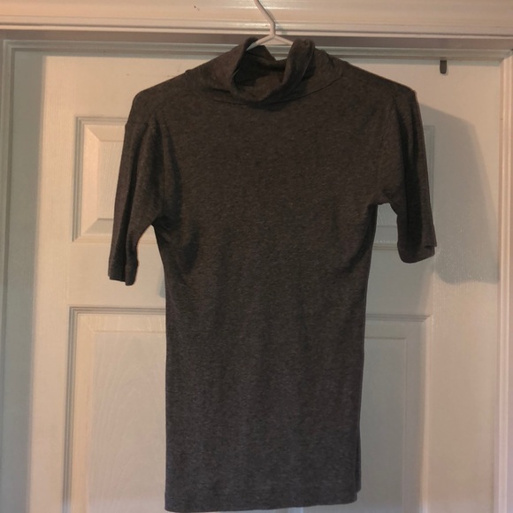 Grey turtleneck short sleeve - Picture 1 of 4